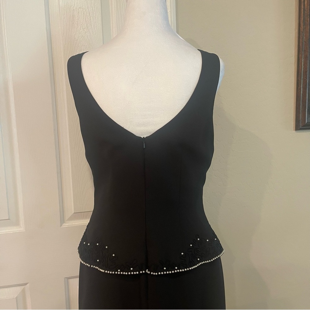 Elegant Black Maxi Dress - Picture 4 of 7